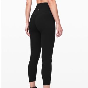 Black Lululemon align 25”